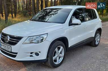 Позашляховик / Кросовер Volkswagen Tiguan 2009 в Охтирці
