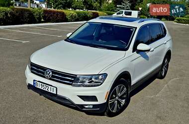 Позашляховик / Кросовер Volkswagen Tiguan 2017 в Полтаві