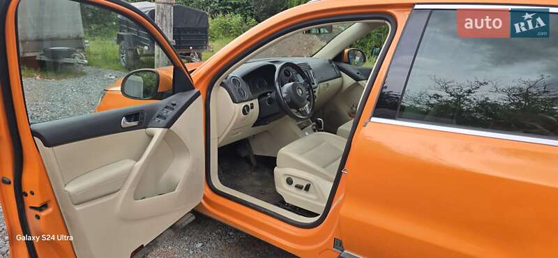 Внедорожник / Кроссовер Volkswagen Tiguan 2015 в Львове