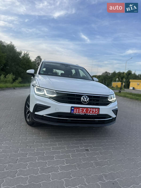 Позашляховик / Кросовер Volkswagen Tiguan 2021 в Бродах