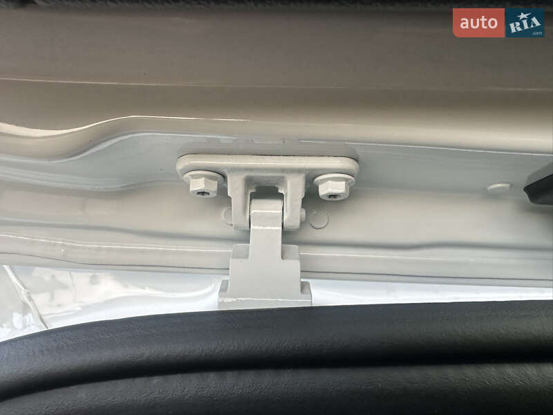Позашляховик / Кросовер Volkswagen Tiguan 2021 в Бродах