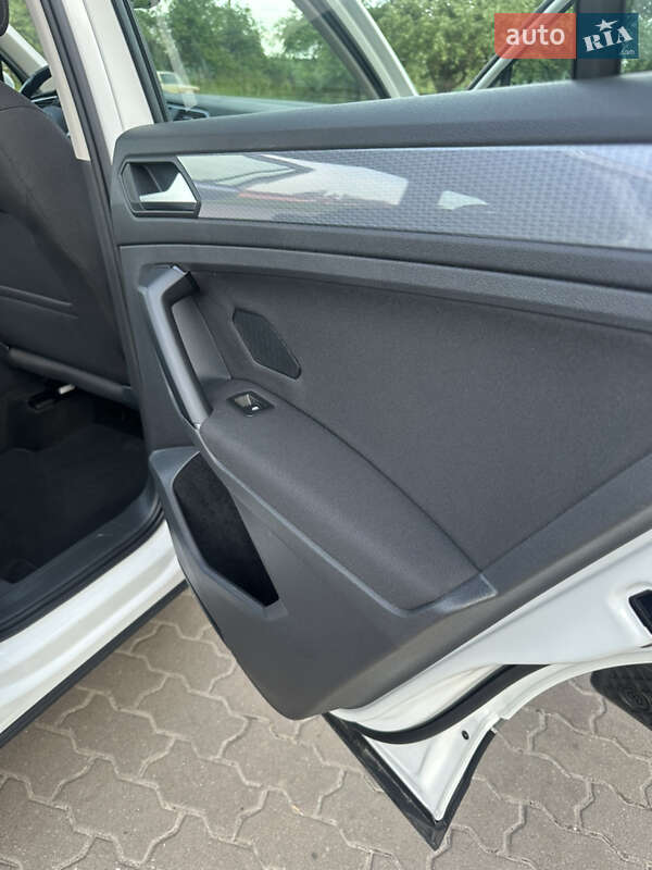 Позашляховик / Кросовер Volkswagen Tiguan 2021 в Бродах