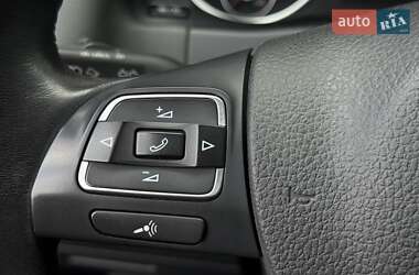 Позашляховик / Кросовер Volkswagen Tiguan 2016 в 