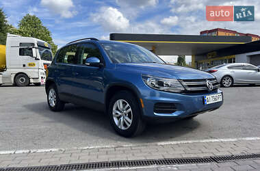 Позашляховик / Кросовер Volkswagen Tiguan 2016 в 