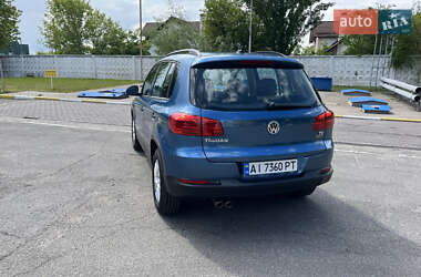 Позашляховик / Кросовер Volkswagen Tiguan 2016 в 