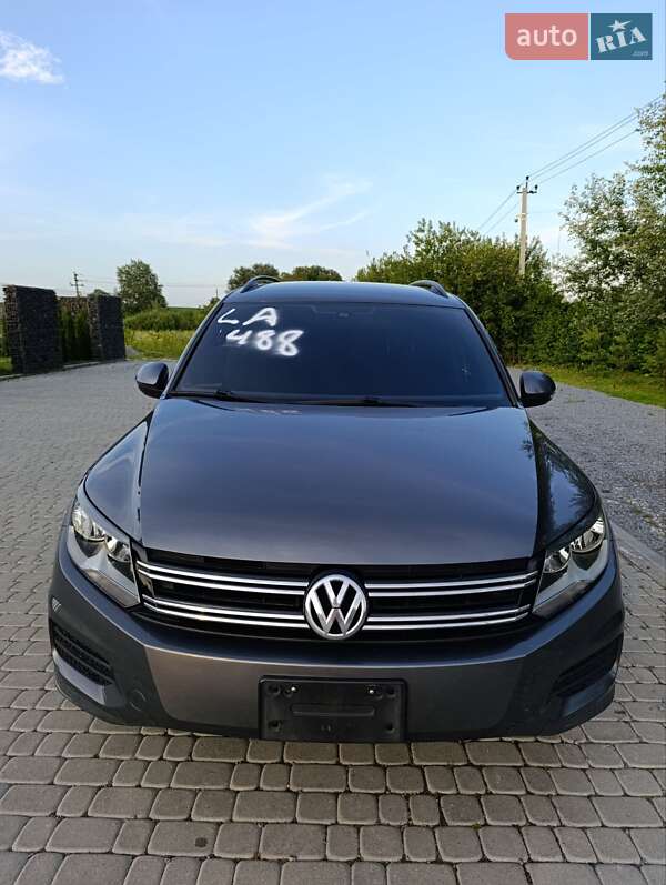 Позашляховик / Кросовер Volkswagen Tiguan 2016 в Львові