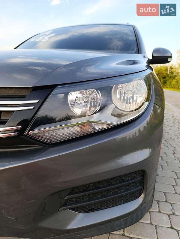 Позашляховик / Кросовер Volkswagen Tiguan 2016 в Львові