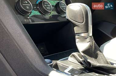 Внедорожник / Кроссовер Volkswagen Tiguan 2018 в 