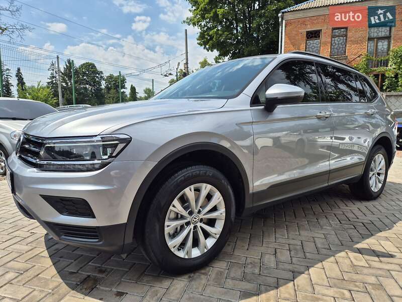 Позашляховик / Кросовер Volkswagen Tiguan 2020 в Сумах