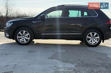 Внедорожник / Кроссовер Volkswagen Tiguan 2016 в 