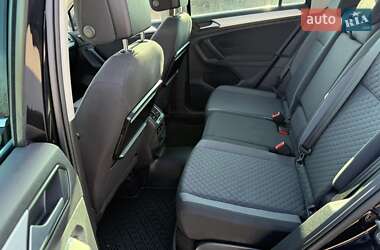 Внедорожник / Кроссовер Volkswagen Tiguan 2016 в 