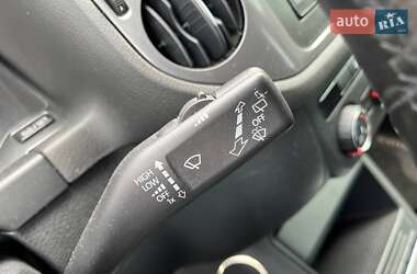 Позашляховик / Кросовер Volkswagen Tiguan 2013 в 