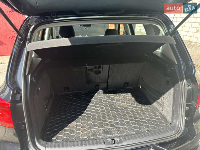 Внедорожник / Кроссовер Volkswagen Tiguan 2012 в Нежине