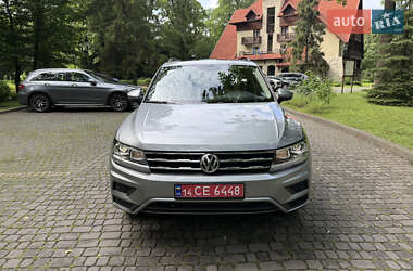 Внедорожник / Кроссовер Volkswagen Tiguan 2021 в 