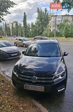 Позашляховик / Кросовер Volkswagen Tiguan 2011 в Києві