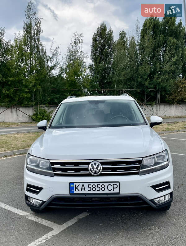 Позашляховик / Кросовер Volkswagen Tiguan 2017 в Києві фото 2 Позашляховик / Кросовер Volkswagen Tiguan 2017 в Києві