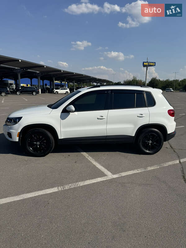 Внедорожник / Кроссовер Volkswagen Tiguan 2017 в Запорожье