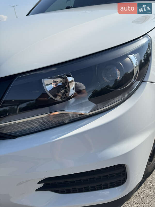 Внедорожник / Кроссовер Volkswagen Tiguan 2017 в Запорожье