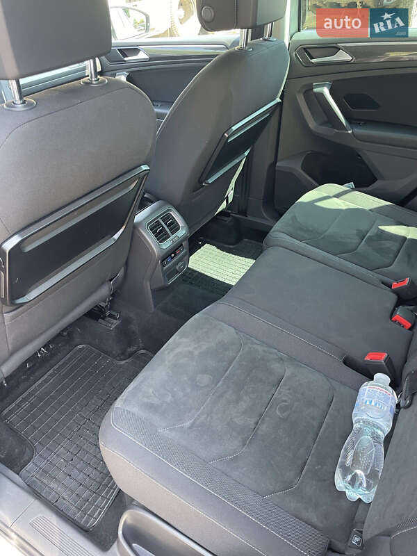 Внедорожник / Кроссовер Volkswagen Tiguan 2017 в Киеве