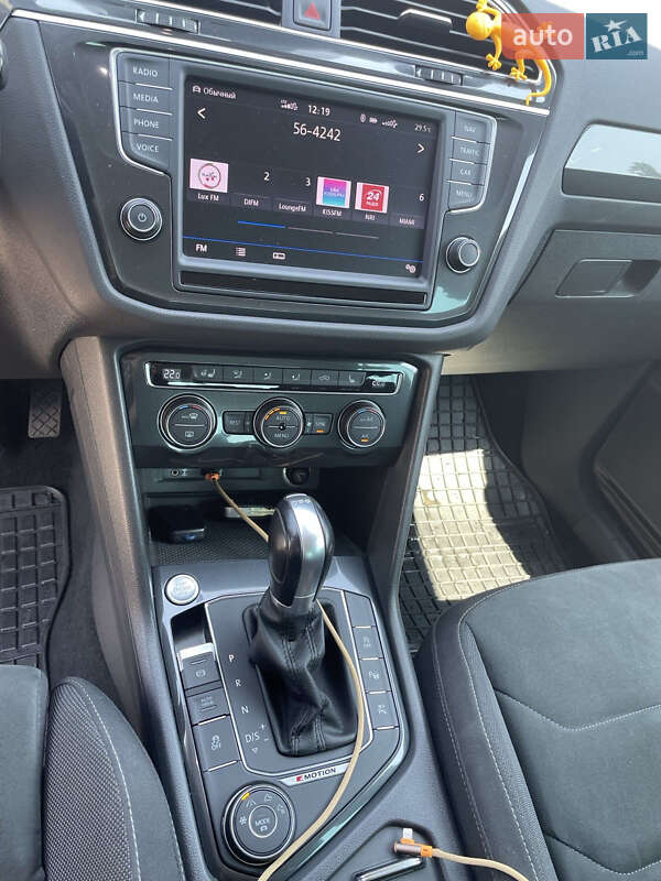 Внедорожник / Кроссовер Volkswagen Tiguan 2017 в Киеве