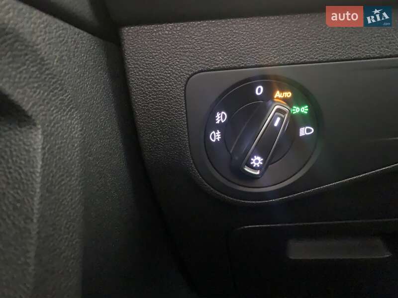 Внедорожник / Кроссовер Volkswagen Tiguan 2018 в Житомире