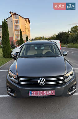 Внедорожник / Кроссовер Volkswagen Tiguan 2013 в Ровно