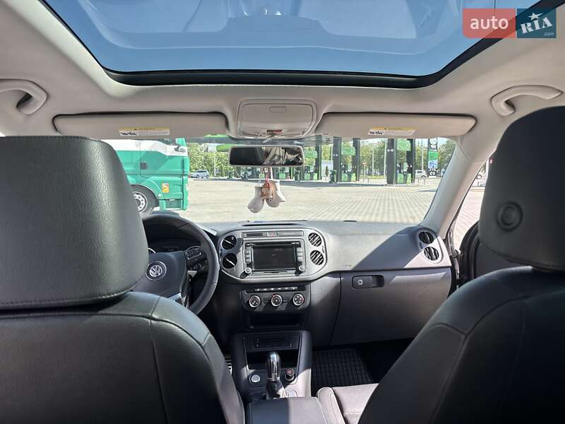 Внедорожник / Кроссовер Volkswagen Tiguan 2015 в Кременчуге