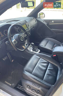 Внедорожник / Кроссовер Volkswagen Tiguan 2014 в 