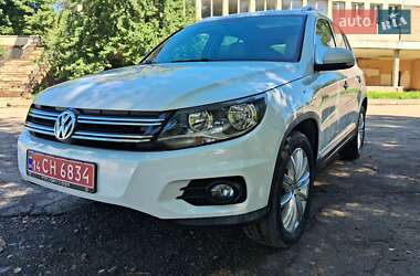 Внедорожник / Кроссовер Volkswagen Tiguan 2015 в Львове