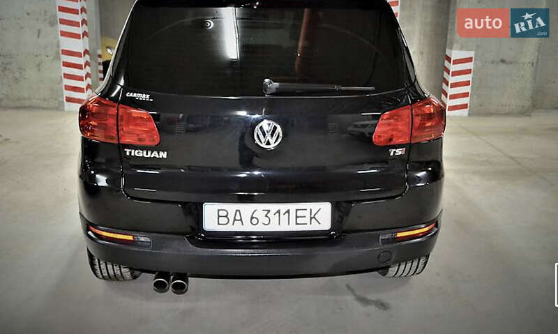 Внедорожник / Кроссовер Volkswagen Tiguan 2016 в Кропивницком