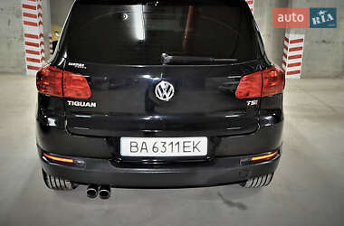 Внедорожник / Кроссовер Volkswagen Tiguan 2016 в 
