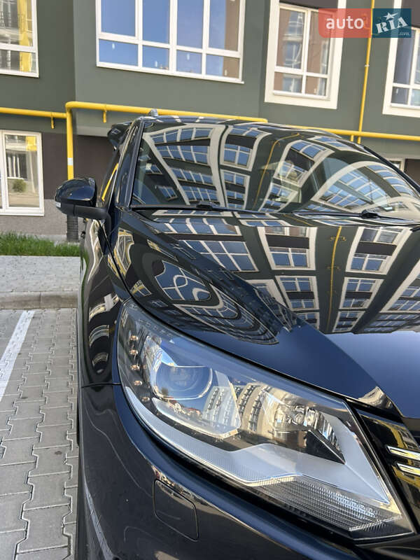 Внедорожник / Кроссовер Volkswagen Tiguan 2012 в Черновцах фото Внедорожник / Кроссовер Volkswagen Tiguan 2012 в Черновцах