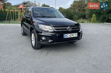 Внедорожник / Кроссовер Volkswagen Tiguan 2015 в Львове