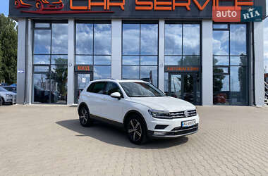 Позашляховик / Кросовер Volkswagen Tiguan 2017 в Києві