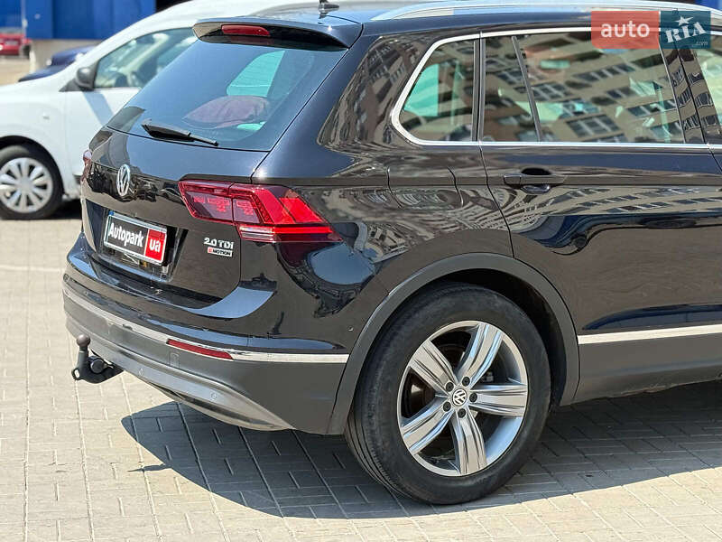 Внедорожник / Кроссовер Volkswagen Tiguan 2017 в Одессе