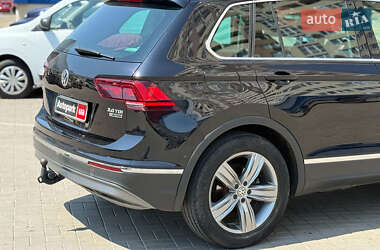 Внедорожник / Кроссовер Volkswagen Tiguan 2017 в 