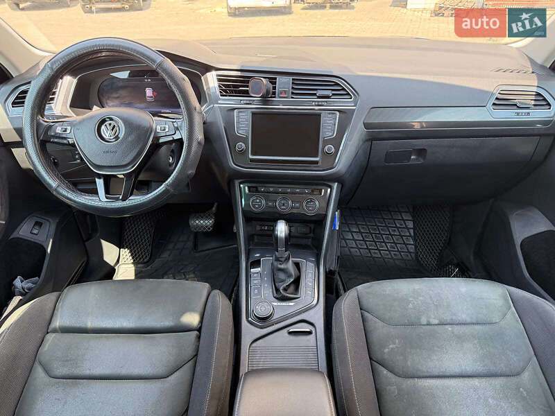 Внедорожник / Кроссовер Volkswagen Tiguan 2017 в Одессе