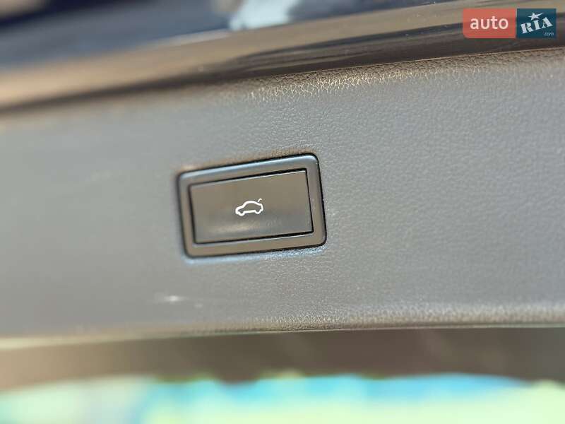 Внедорожник / Кроссовер Volkswagen Tiguan 2017 в Одессе