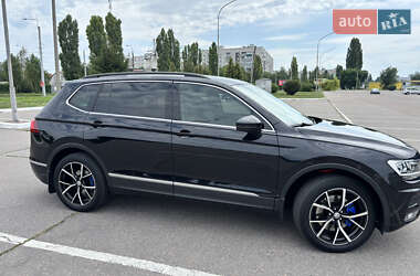 Позашляховик / Кросовер Volkswagen Tiguan 2017 в Кременчуці