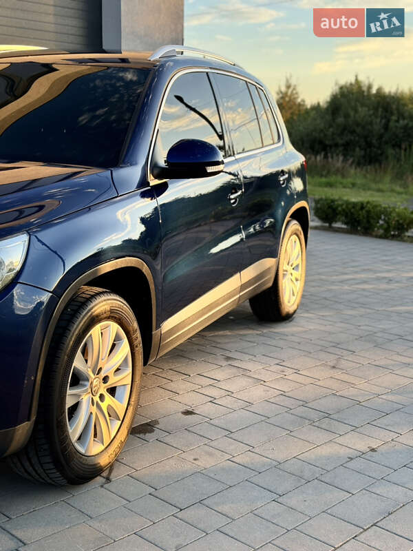 Внедорожник / Кроссовер Volkswagen Tiguan 2009 в Виноградове фото 4 Внедорожник / Кроссовер Volkswagen Tiguan 2009 в Виноградове