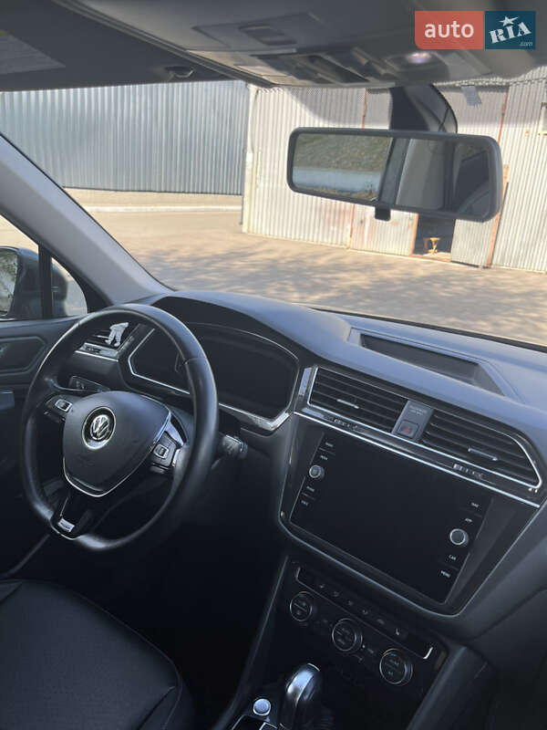 Внедорожник / Кроссовер Volkswagen Tiguan 2019 в Киеве фото 12 Внедорожник / Кроссовер Volkswagen Tiguan 2019 в Киеве