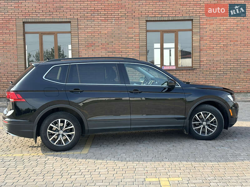 Внедорожник / Кроссовер Volkswagen Tiguan 2019 в Хмельницком