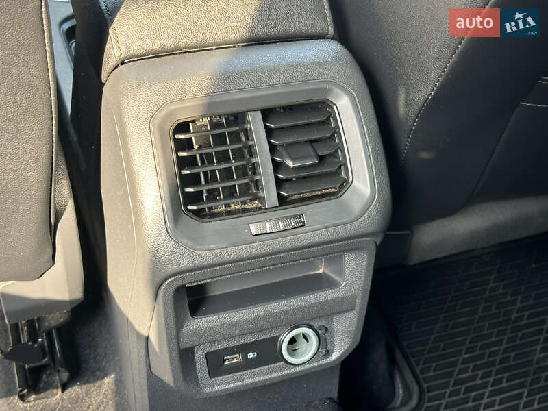 Внедорожник / Кроссовер Volkswagen Tiguan 2019 в Хмельницком
