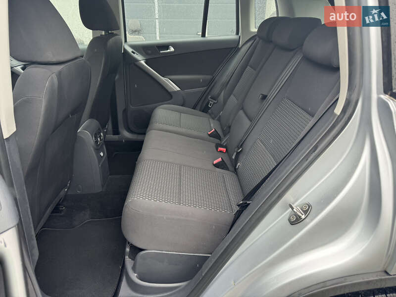 Внедорожник / Кроссовер Volkswagen Tiguan 2008 в Староконстантинове