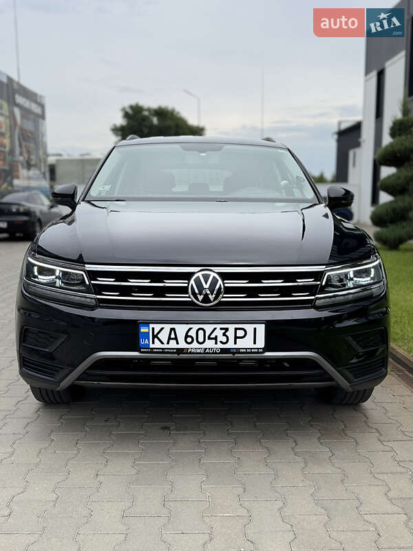 Внедорожник / Кроссовер Volkswagen Tiguan 2020 в Киеве