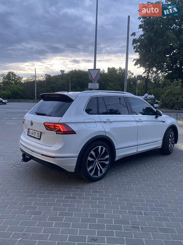 Внедорожник / Кроссовер Volkswagen Tiguan 2017 в Киеве