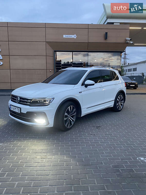 Внедорожник / Кроссовер Volkswagen Tiguan 2017 в Киеве