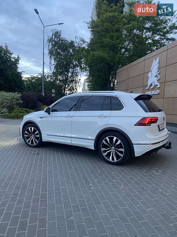 Внедорожник / Кроссовер Volkswagen Tiguan 2017 в Киеве