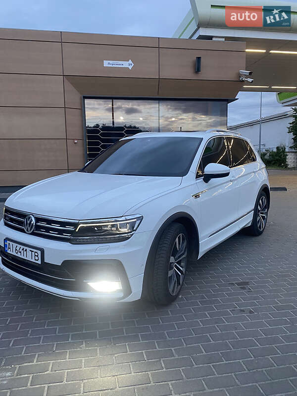 Внедорожник / Кроссовер Volkswagen Tiguan 2017 в Киеве