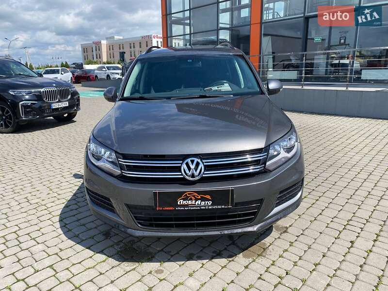 Внедорожник / Кроссовер Volkswagen Tiguan 2016 в Львове